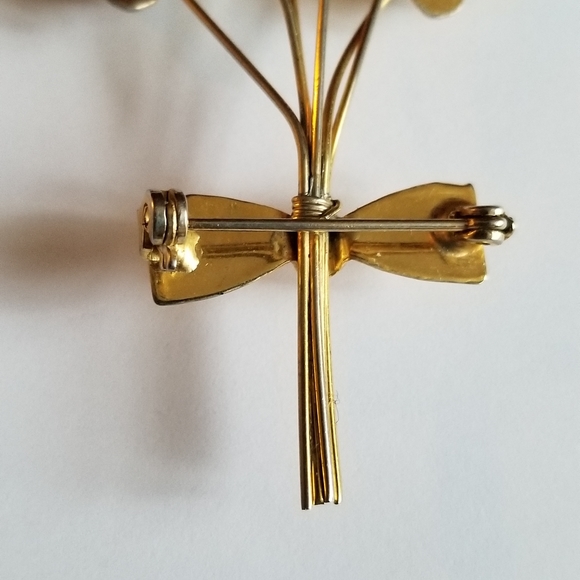 Relisted- vintage green flower bouquet brooch enamel gold tone floral pin - Picture 11 of 12